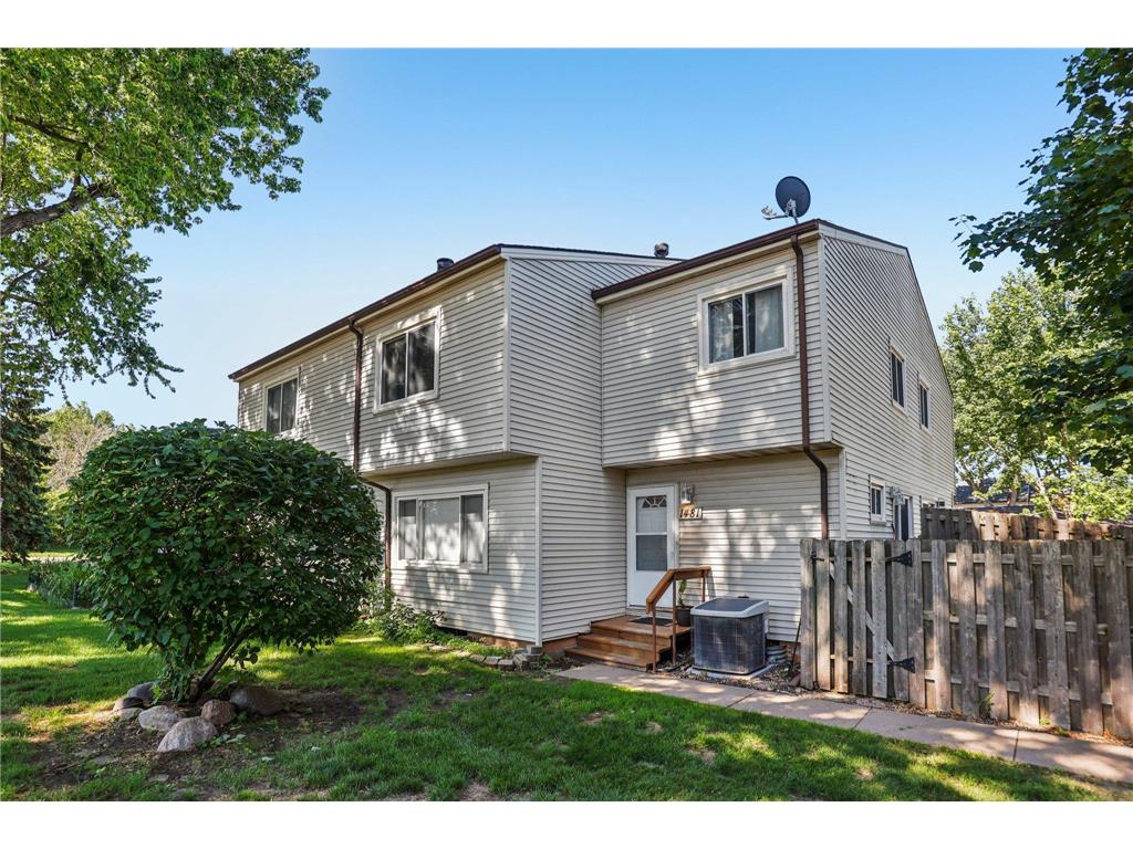 1481 Woodview Avenue E Eagan MN 55122 6748813 image1