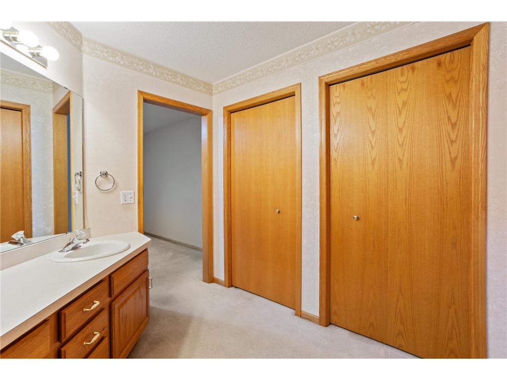 14817 Upper 56th Street N Oak Park Heights MN 55082 6808801 image20