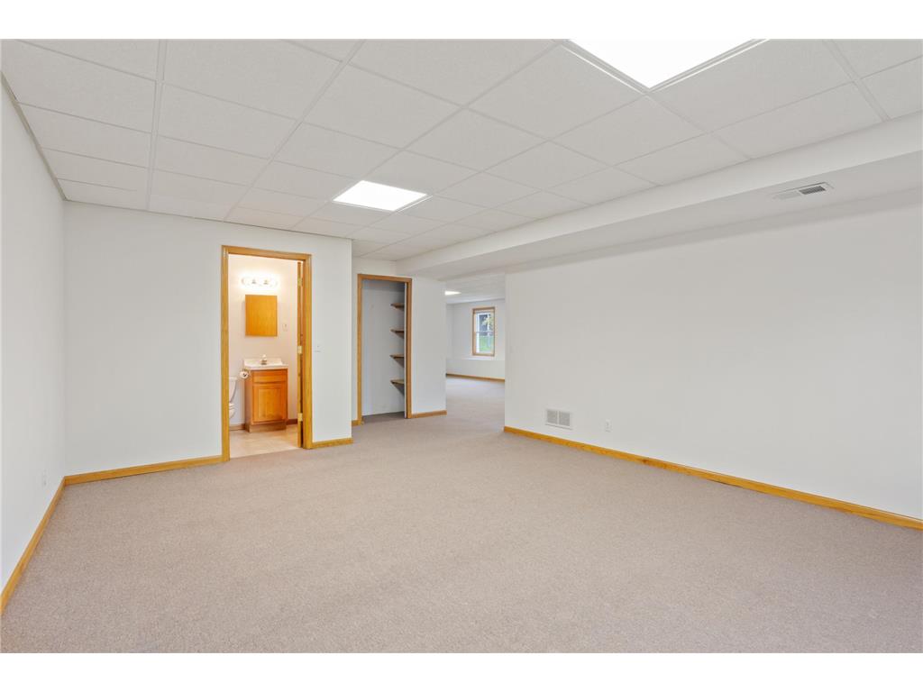 14817 Upper 56th Street N Oak Park Heights MN 55082 6808801 image38