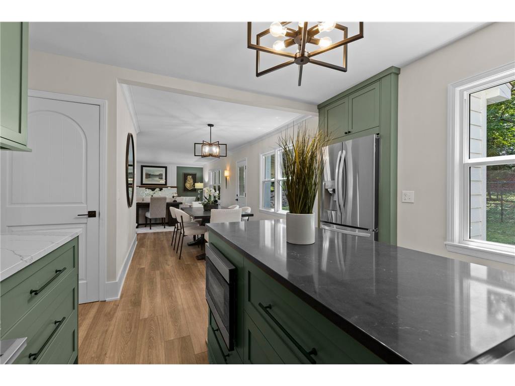 14819 Margaret Place Minnetonka MN 55345 7103368 image14