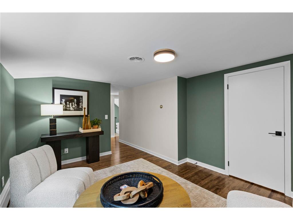 14819 Margaret Place Minnetonka MN 55345 7103368 image20
