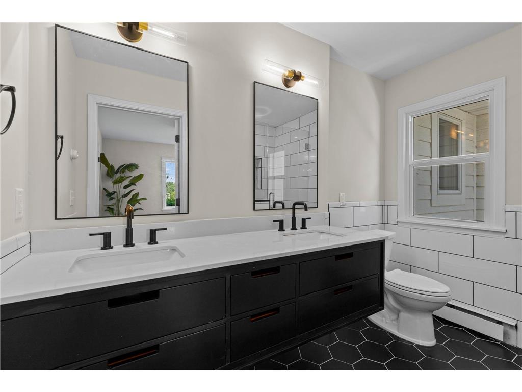 14819 Margaret Place Minnetonka MN 55345 7103368 image31