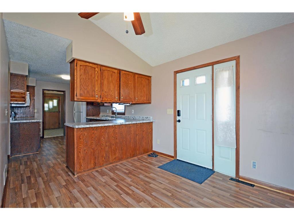 1483 3rd Street E Saint Paul MN 55106 7051968 image12
