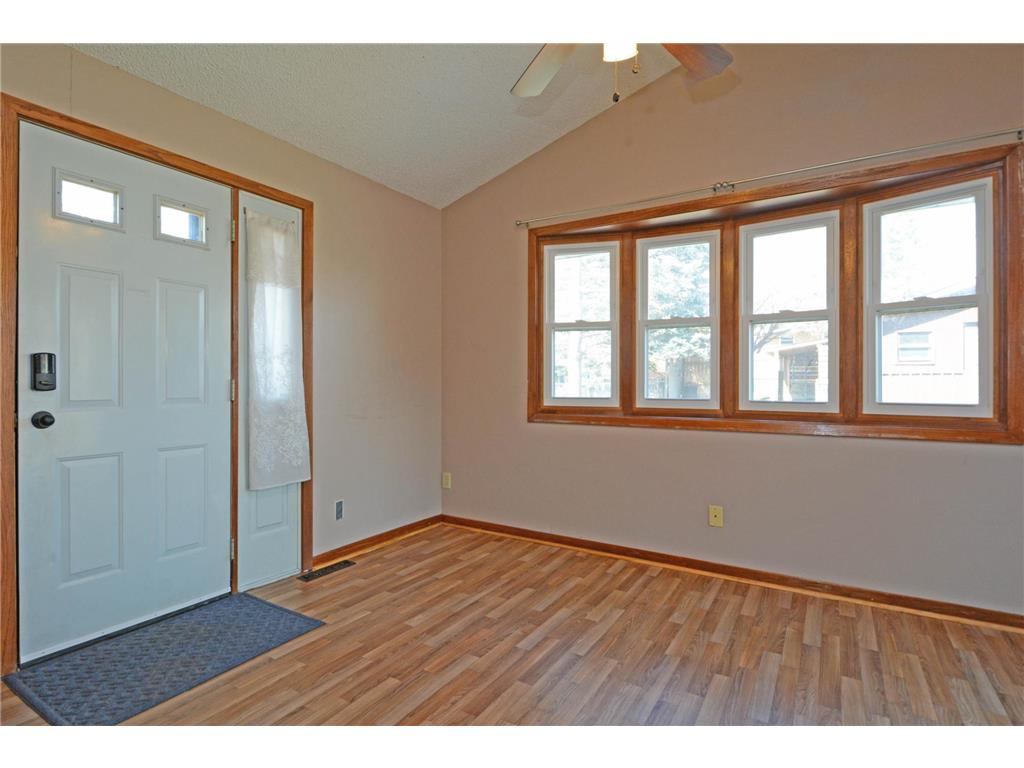 1483 3rd Street E Saint Paul MN 55106 7051968 image17
