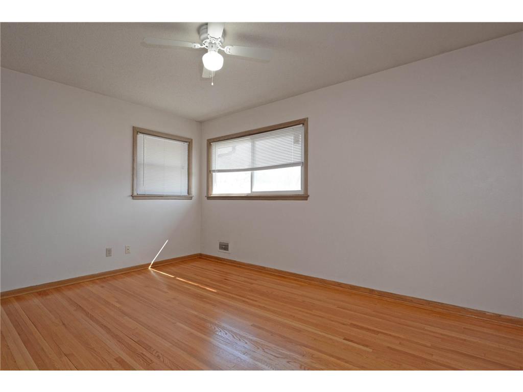 1483 3rd Street E Saint Paul MN 55106 7051968 image19