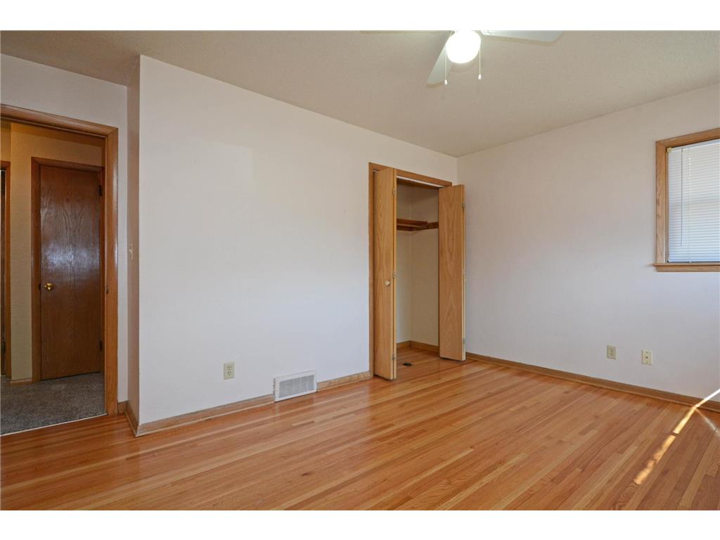 1483 3rd Street E Saint Paul MN 55106 7051968 image20