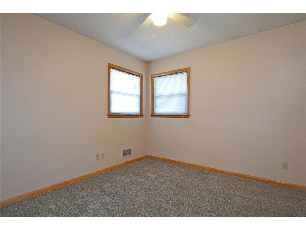 1483 3rd Street E Saint Paul MN 55106 7051968 image21