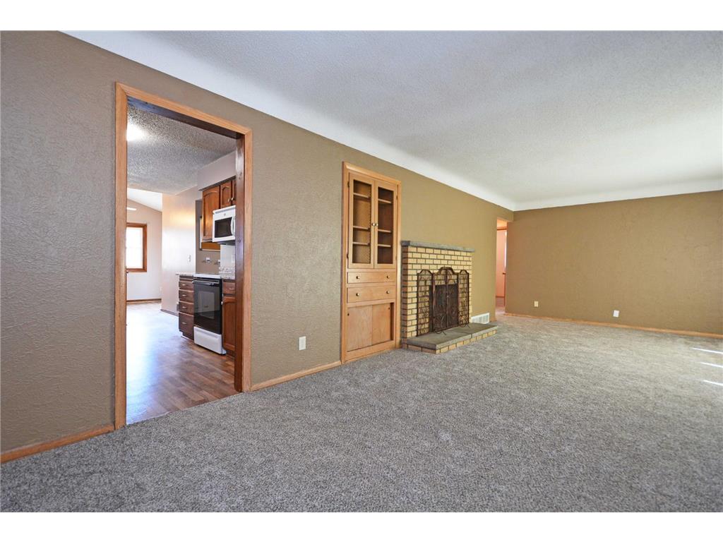 1483 3rd Street E Saint Paul MN 55106 7051968 image3