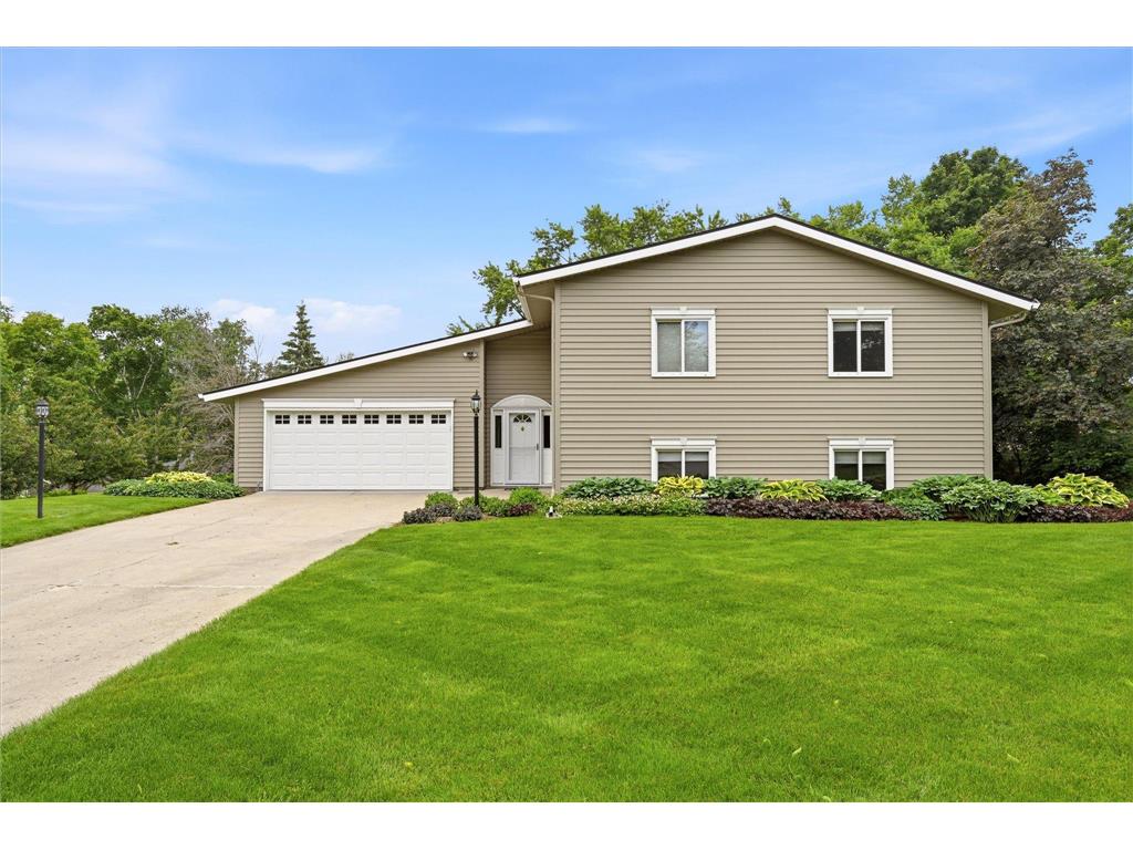 1484 Crest Drive Chaska MN 55318 7079712 image1