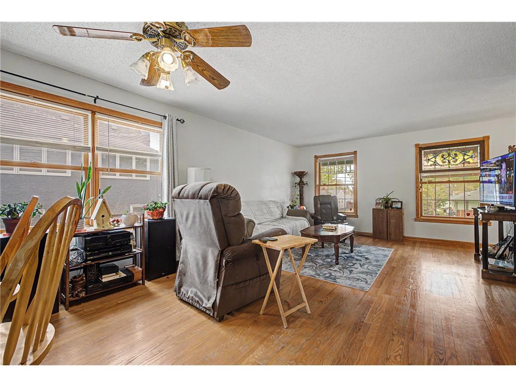 1484 Hazelwood Street Saint Paul MN 55106 7066110 image4