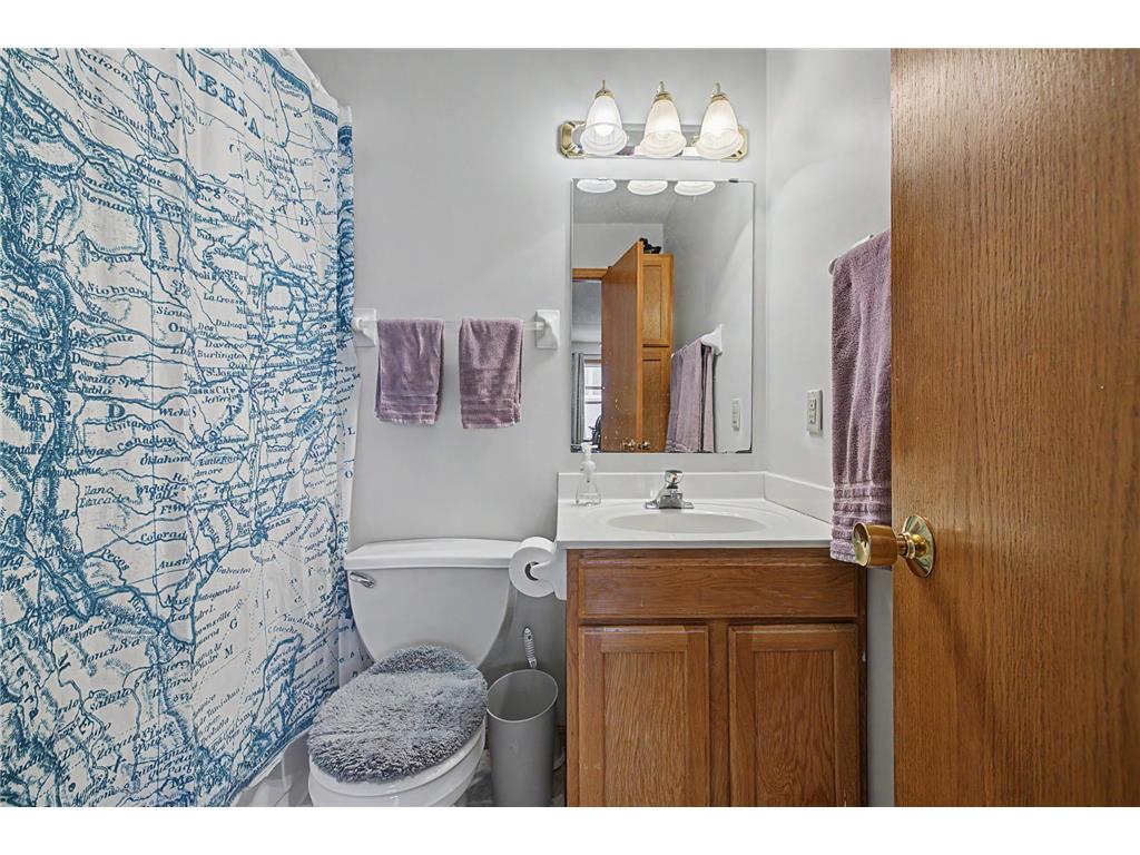 1484 Hazelwood Street Saint Paul MN 55106 7066110 image6