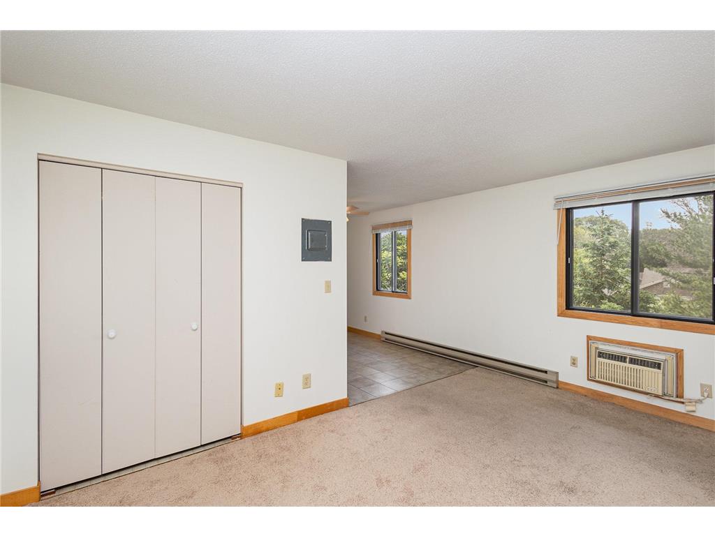 14841 58th Street N #B4 Oak Park Heights MN 55082 6738130 image1