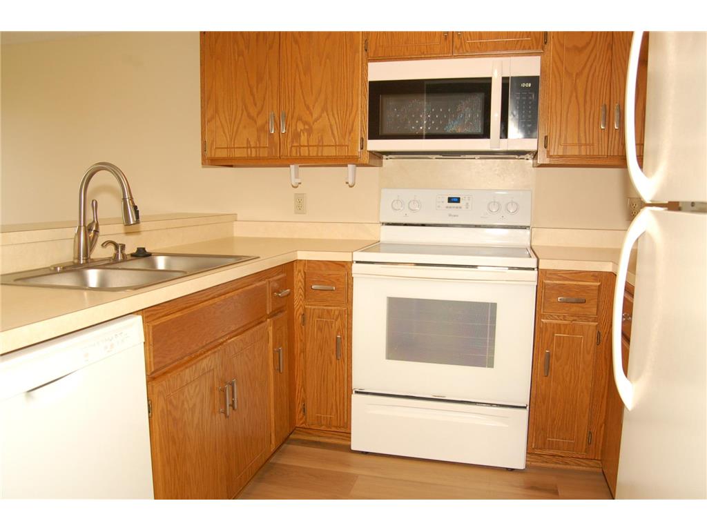 14843 Endicott Way #209 Apple Valley MN 55124 7097983 image4