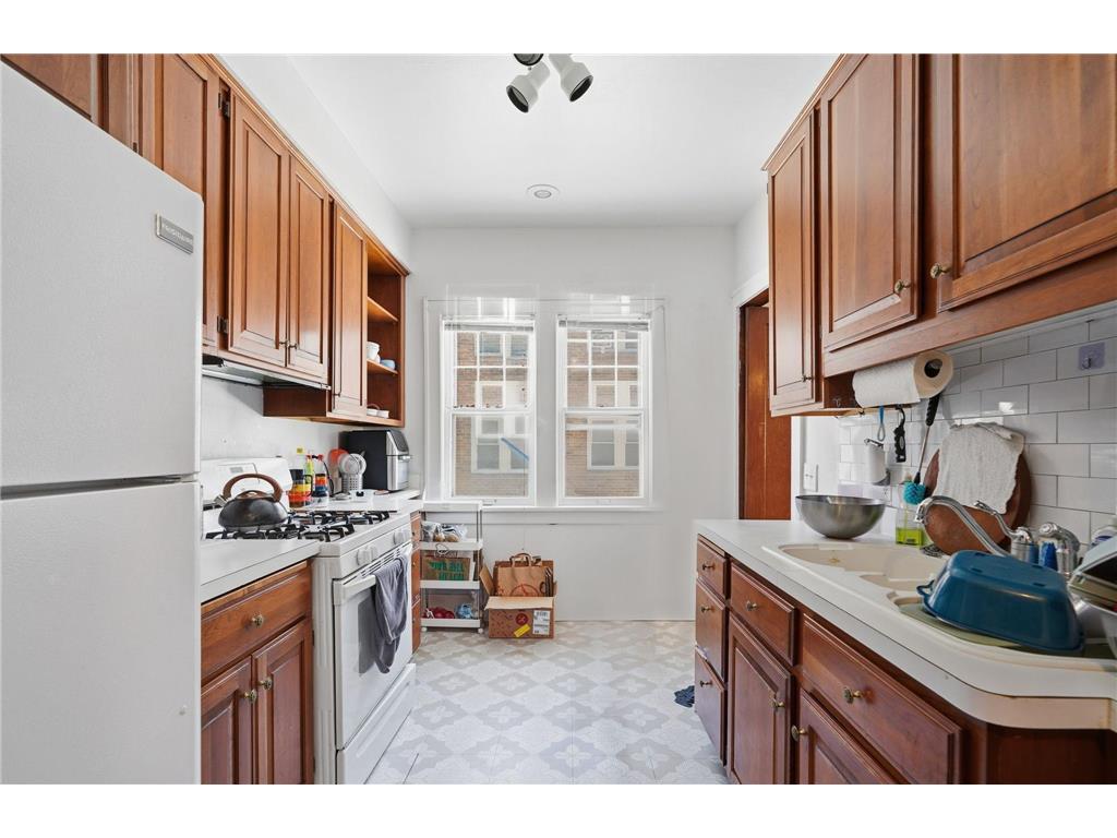 1485 Portland Avenue Saint Paul MN 55104 7018724 image44