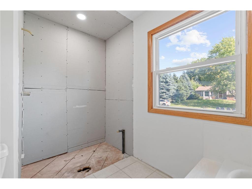 14858 Oakland Beach Avenue SE Prior Lake MN 55372 - Lower Prior 6771800 image23