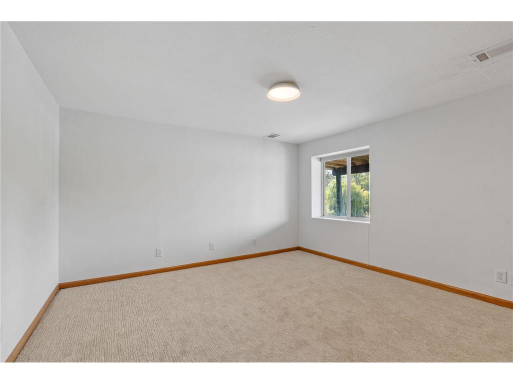 14858 Oakland Beach Avenue SE Prior Lake MN 55372 - Lower Prior 6771800 image35