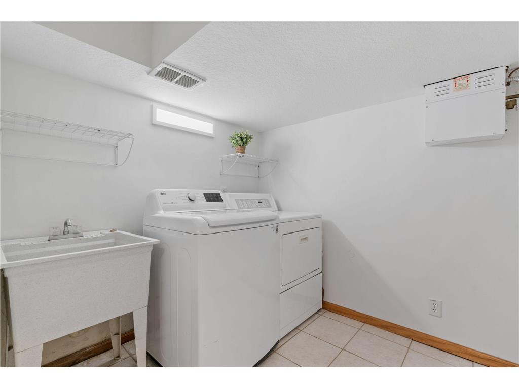 14858 Oakland Beach Avenue SE Prior Lake MN 55372 - Lower Prior 6771800 image38