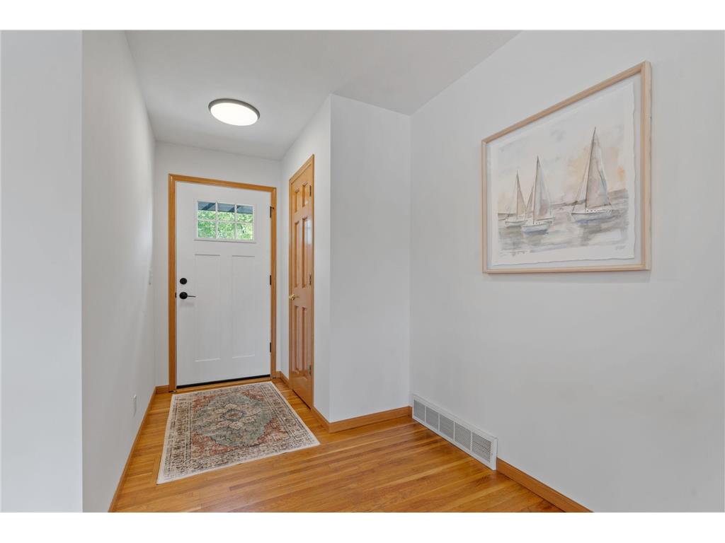 14858 Oakland Beach Avenue SE Prior Lake MN 55372 - Lower Prior 6771800 image8