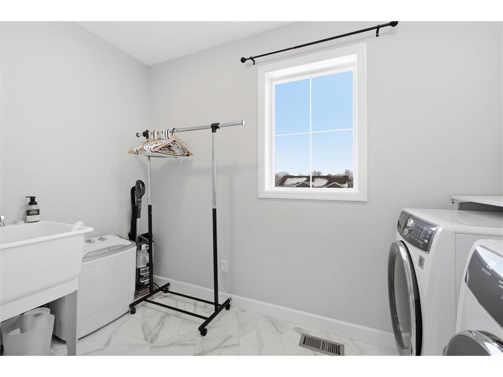 1486 Oak Ridge Street Hanover MN 55341 7058359 image16