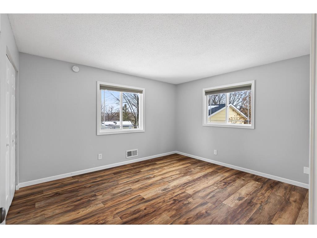 14860 Upper 55th Street N Oak Park Heights MN 55082 7000988 image12