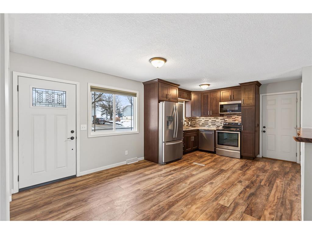 14860 Upper 55th Street N Oak Park Heights MN 55082 7000988 image9