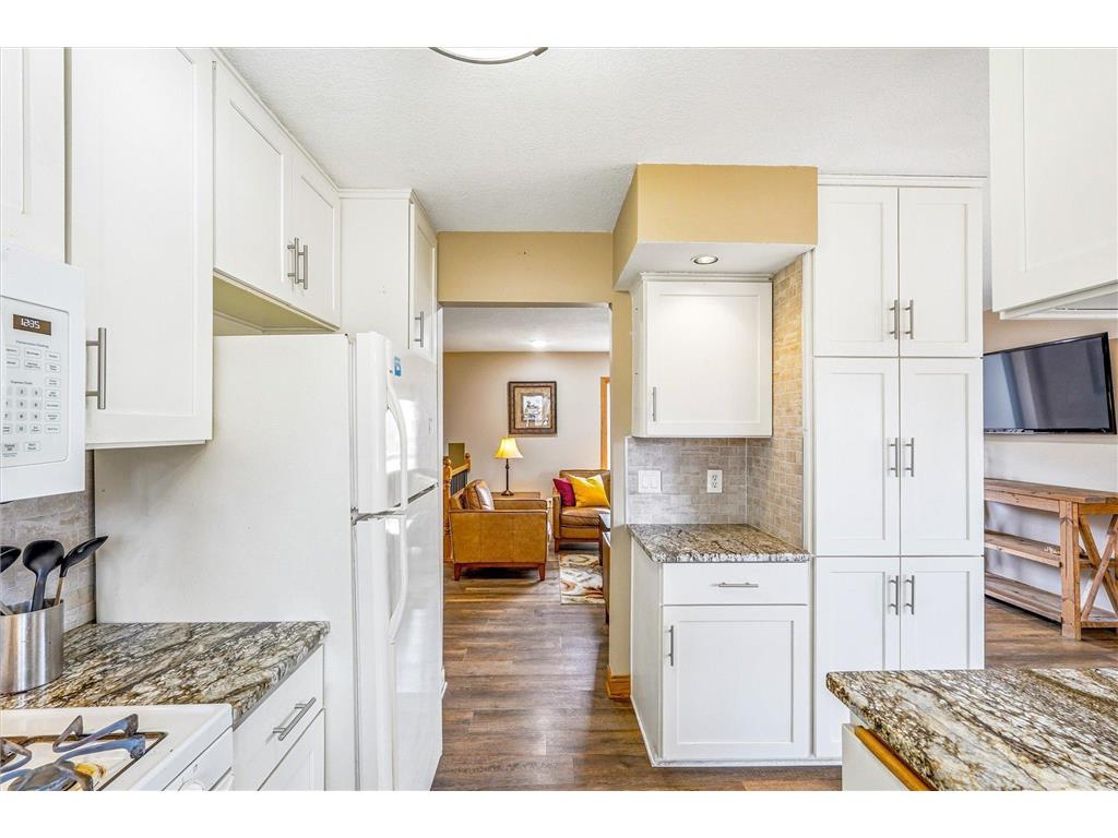 1487 Meadow Lane Maple Plain MN 55359 7036785 image12
