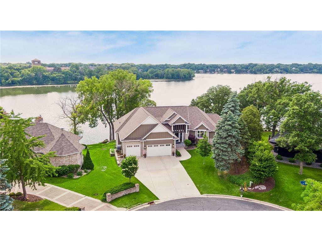 1489 Bussard Court Arden Hills MN 55112 - Johanna 7093309 image1