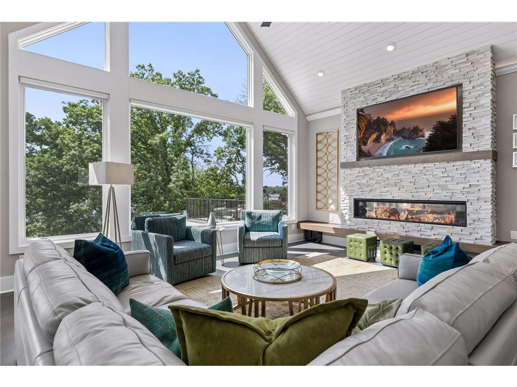 1489 Bussard Court Arden Hills MN 55112 - Johanna 7093309 image16