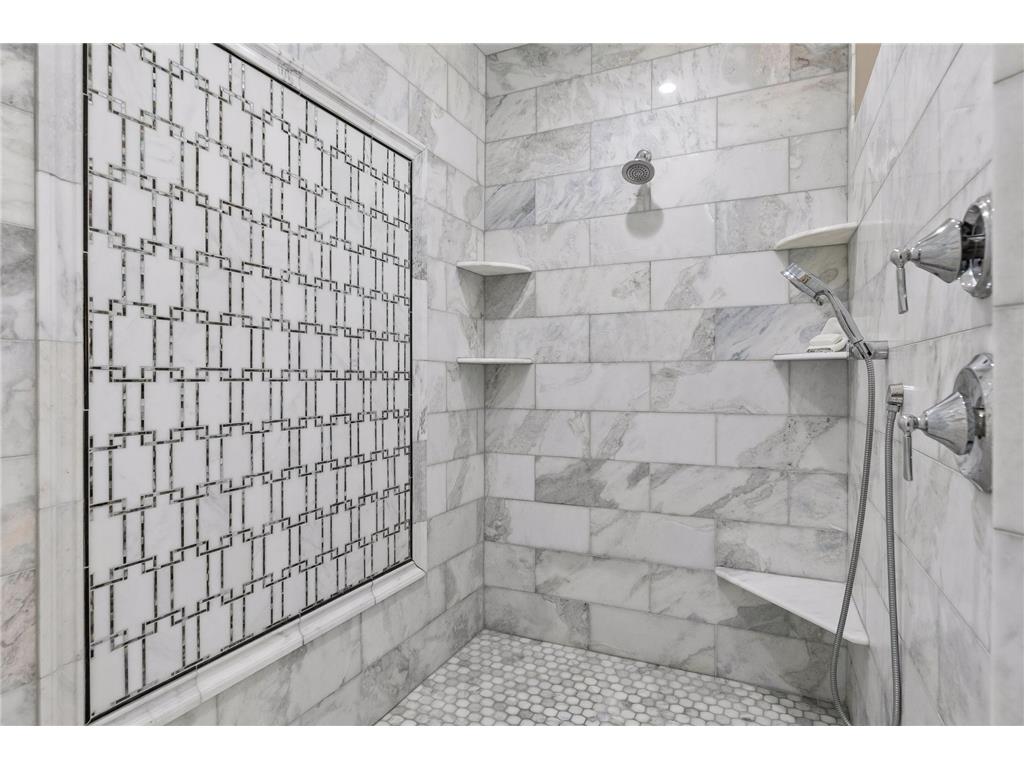 1489 Bussard Court Arden Hills MN 55112 - Johanna 7093309 image36