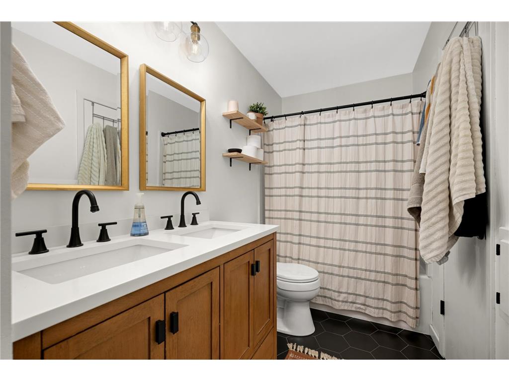 14895 Easter Avenue Apple Valley MN 55124 7078680 image17