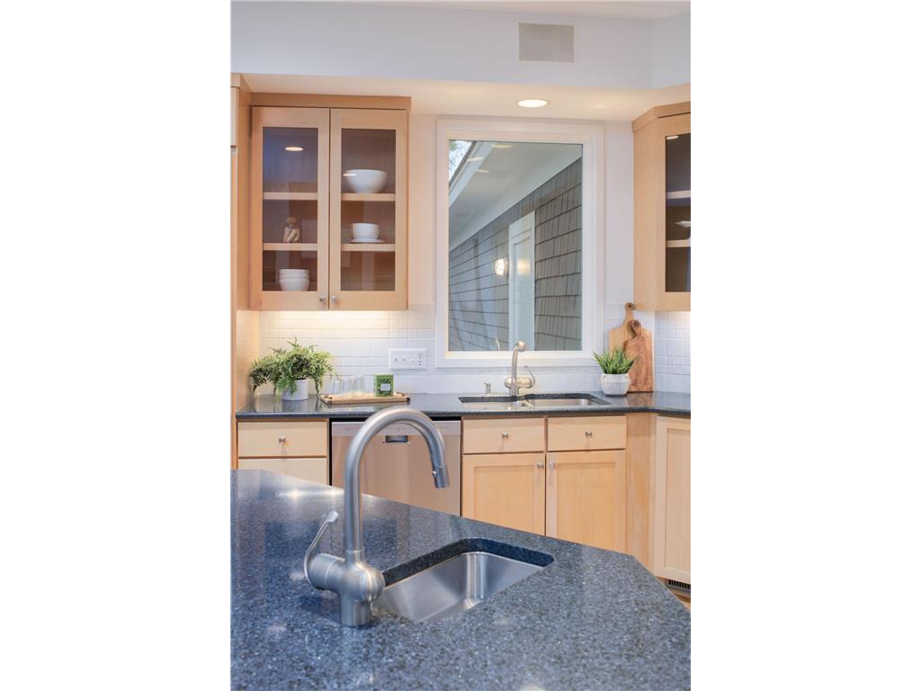 14898 Boulder Pointe Road Eden Prairie MN 55347 7071899 image2