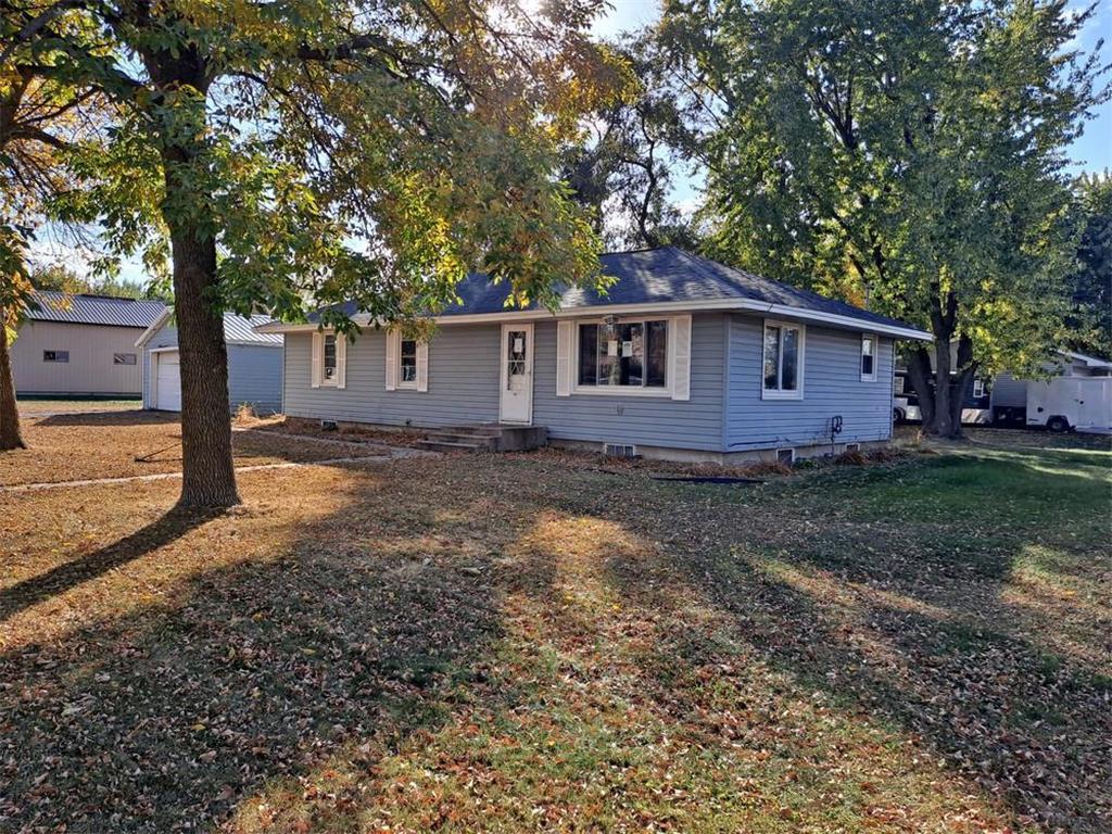 149 Hall Avenue NW Richmond MN 56368 6621421 image1