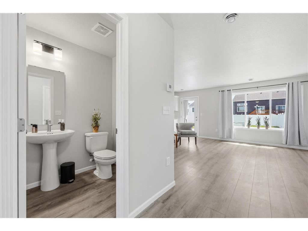 1490 68th Avenue S Fargo ND 58104 7097855 image13