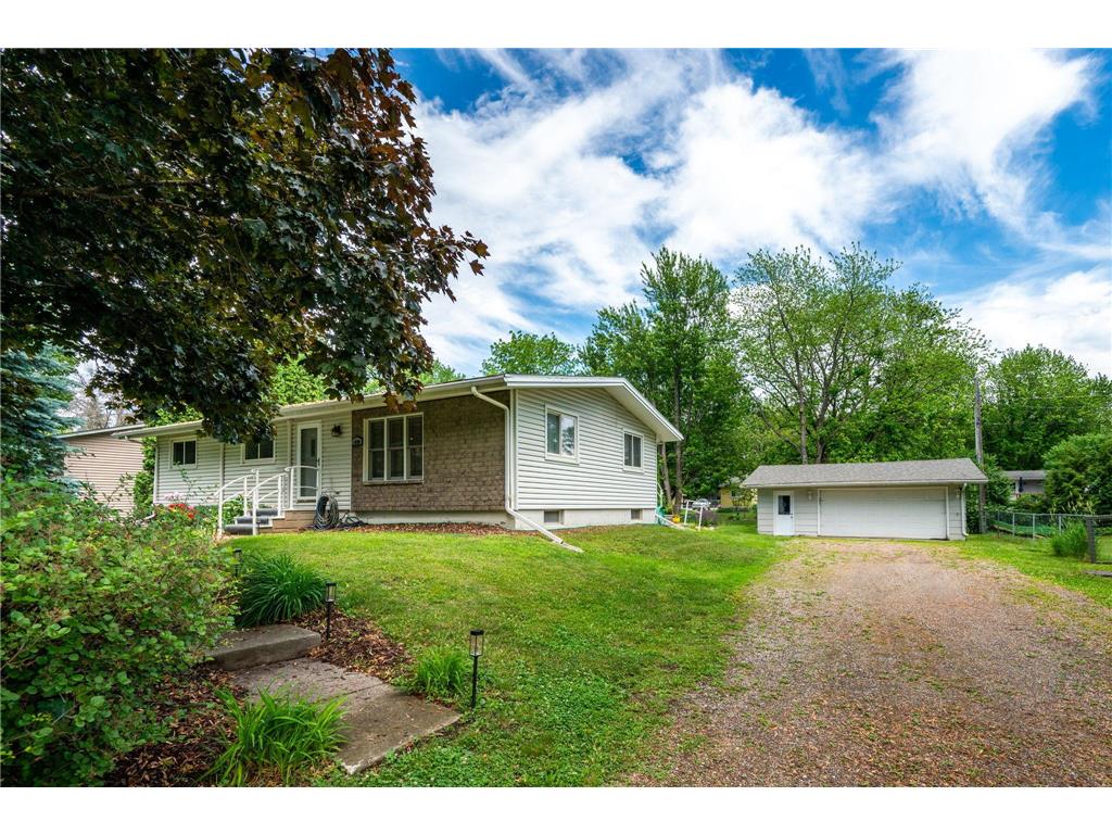 1490 Rainbow Avenue Maple Plain MN 55359 7090120 image1