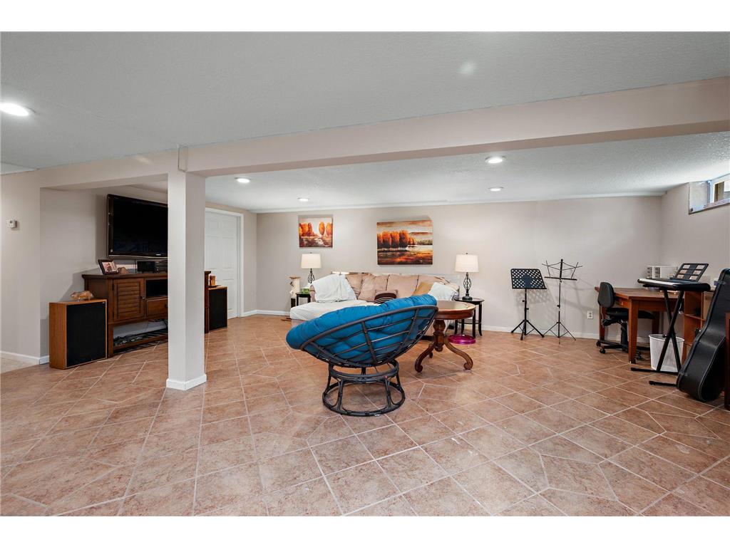 1490 Rainbow Avenue Maple Plain MN 55359 7090120 image21