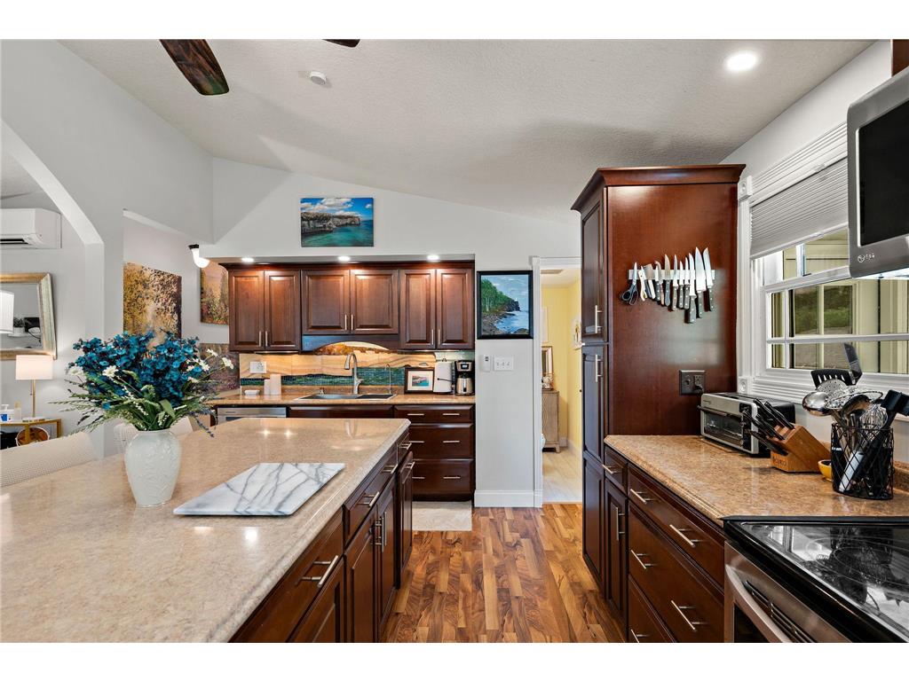 1490 Rainbow Avenue Maple Plain MN 55359 7090120 image9