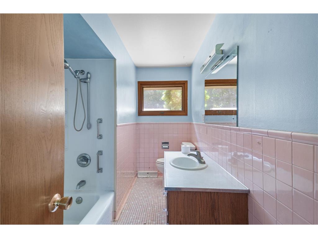 14901 Highway 7 Minnetonka MN 55345 6691095 image18