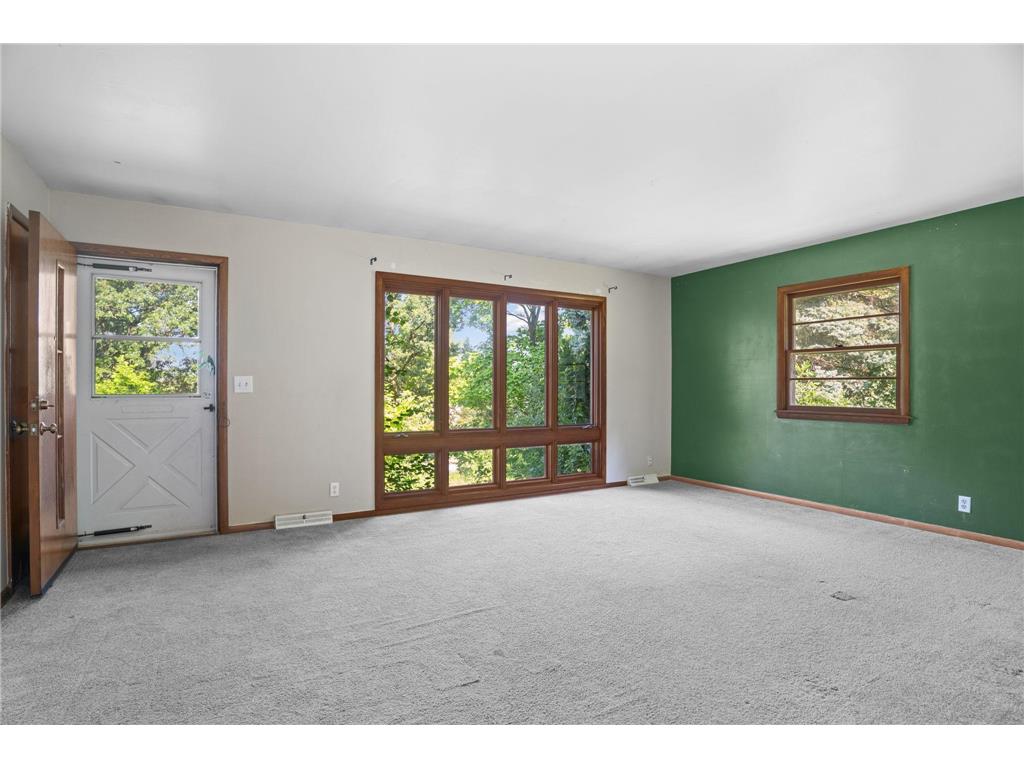 14901 Highway 7 Minnetonka MN 55345 7097501 image1