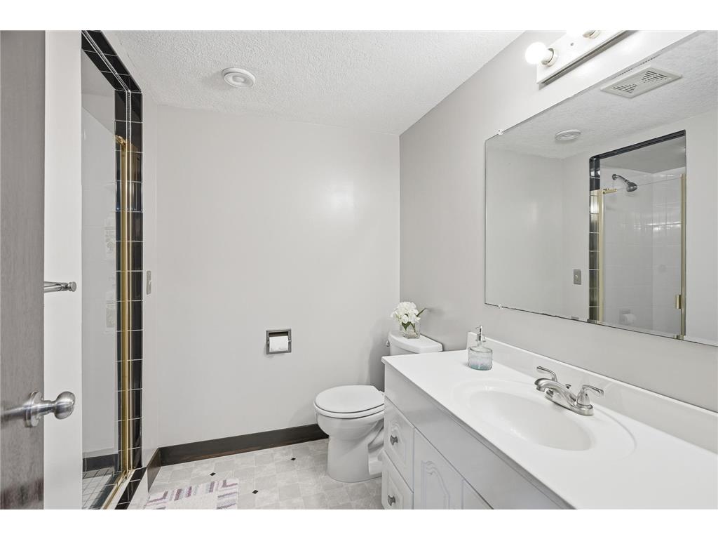 14901 Williston Lane Minnetonka MN 55345 7088766 image41