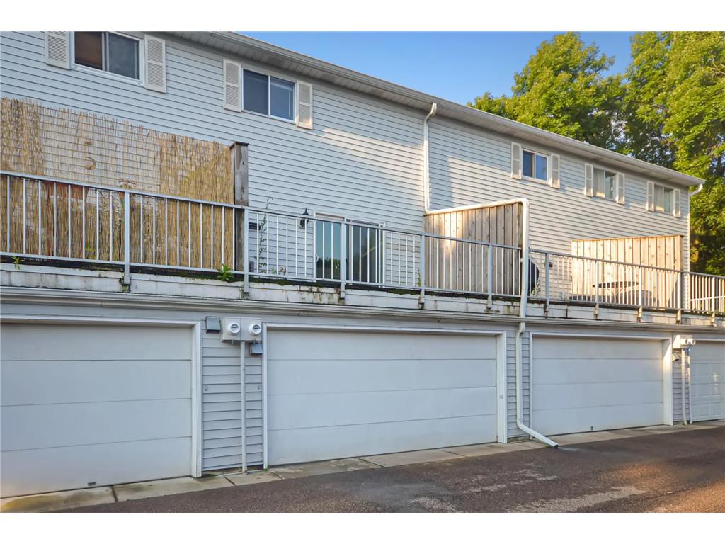 1491 Goodwin Avenue N Oakdale MN 55128 6607954 image1