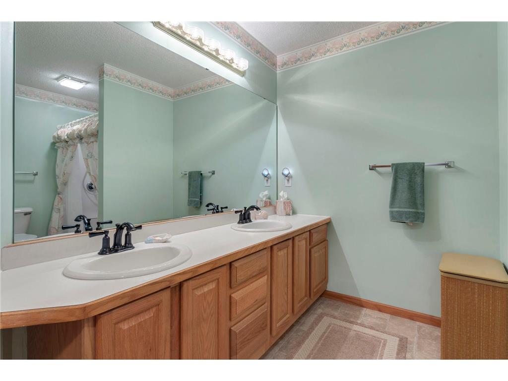 14915 57th Street N Oak Park Heights MN 55082 6812159 image28