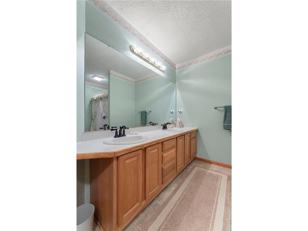 14915 57th Street N Oak Park Heights MN 55082 6812159 image29