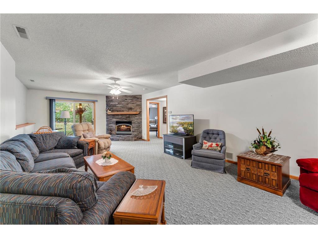 14915 57th Street N Oak Park Heights MN 55082 6812159 image37