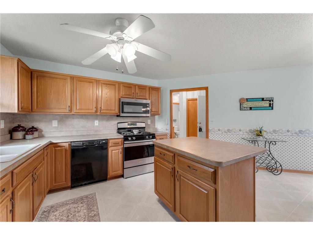 14915 57th Street N Oak Park Heights MN 55082 6812159 image9