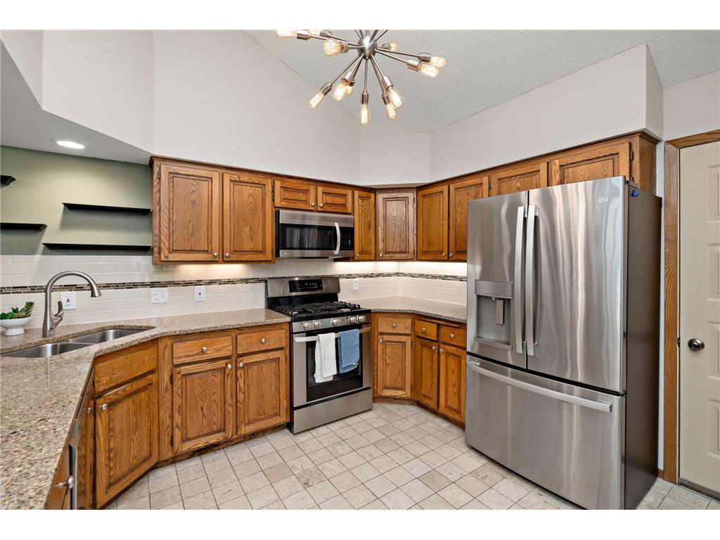 14925 45th Avenue N Plymouth MN 55446 7068038 image6