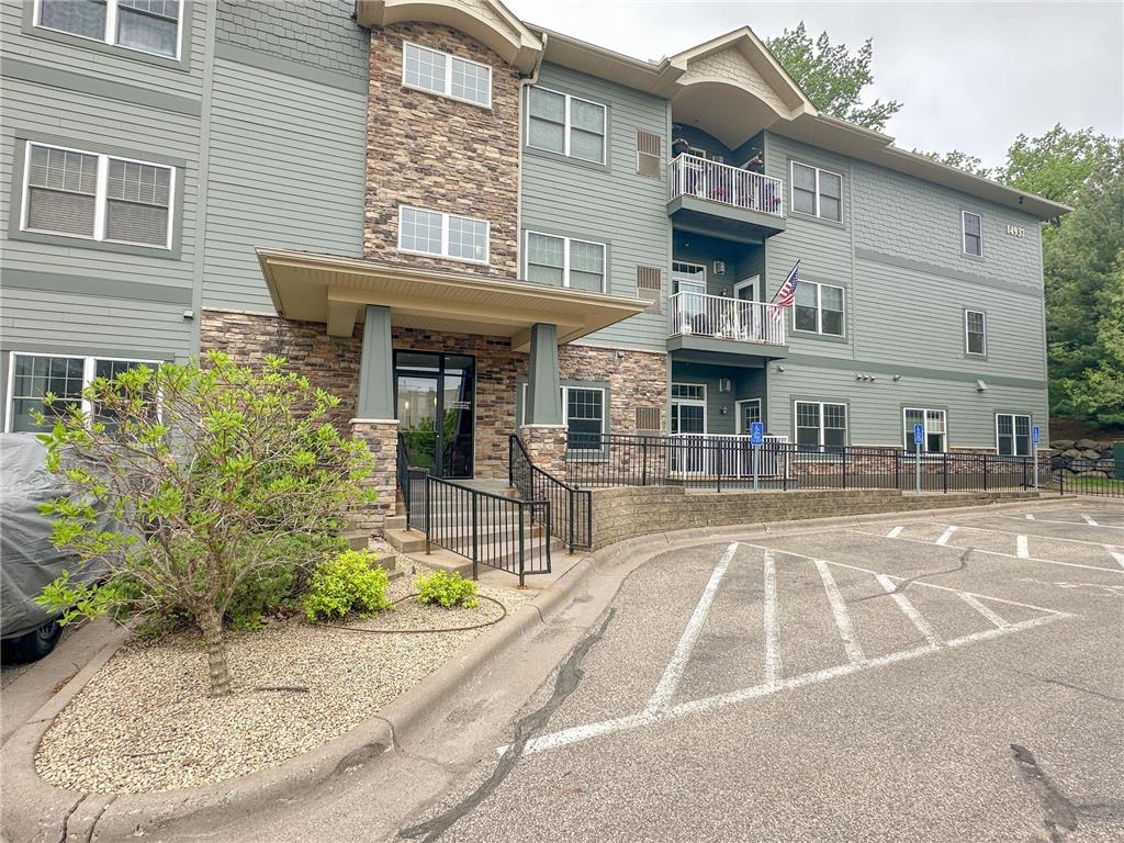14937 60th Street N #102 Oak Park Heights MN 55082 7076590 image1