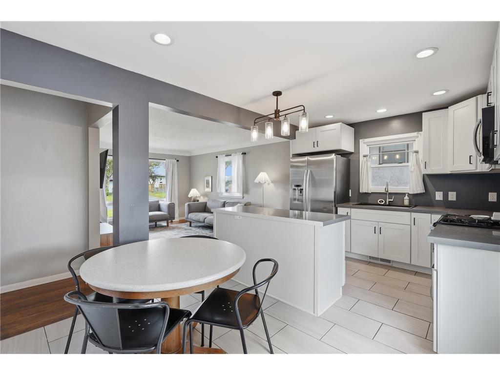 1494 Etna Street Saint Paul MN 55106 7063428 image10