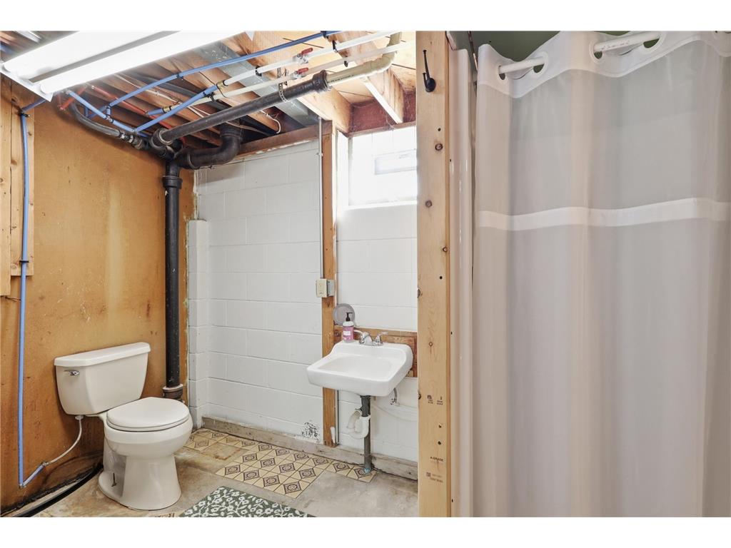 1494 Etna Street Saint Paul MN 55106 7063428 image23