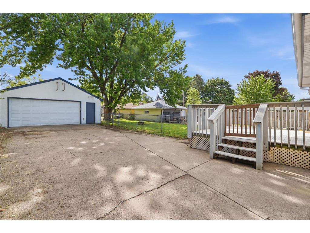 1494 Etna Street Saint Paul MN 55106 7063428 image25