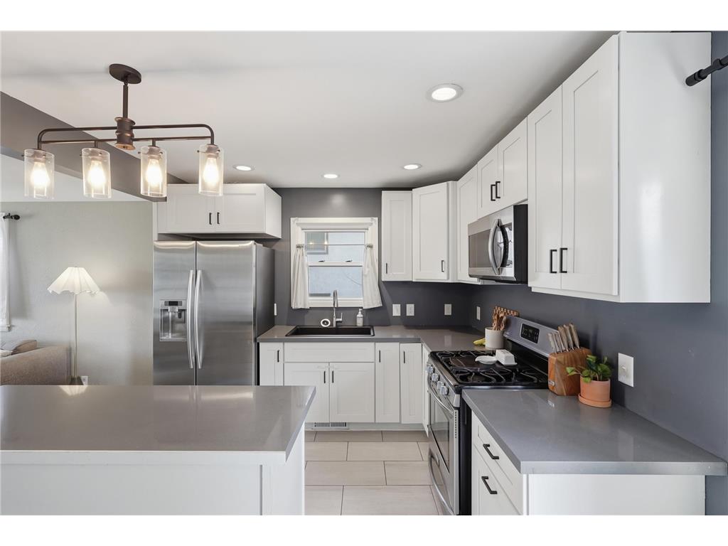 1494 Etna Street Saint Paul MN 55106 7063428 image7